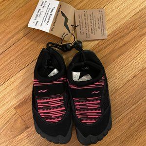 Girls Size 1 Water Shoes - New with Tags! NWT